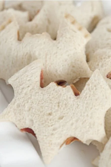 Spooky Halloween food ideas for a festive party with sweet and savory treats